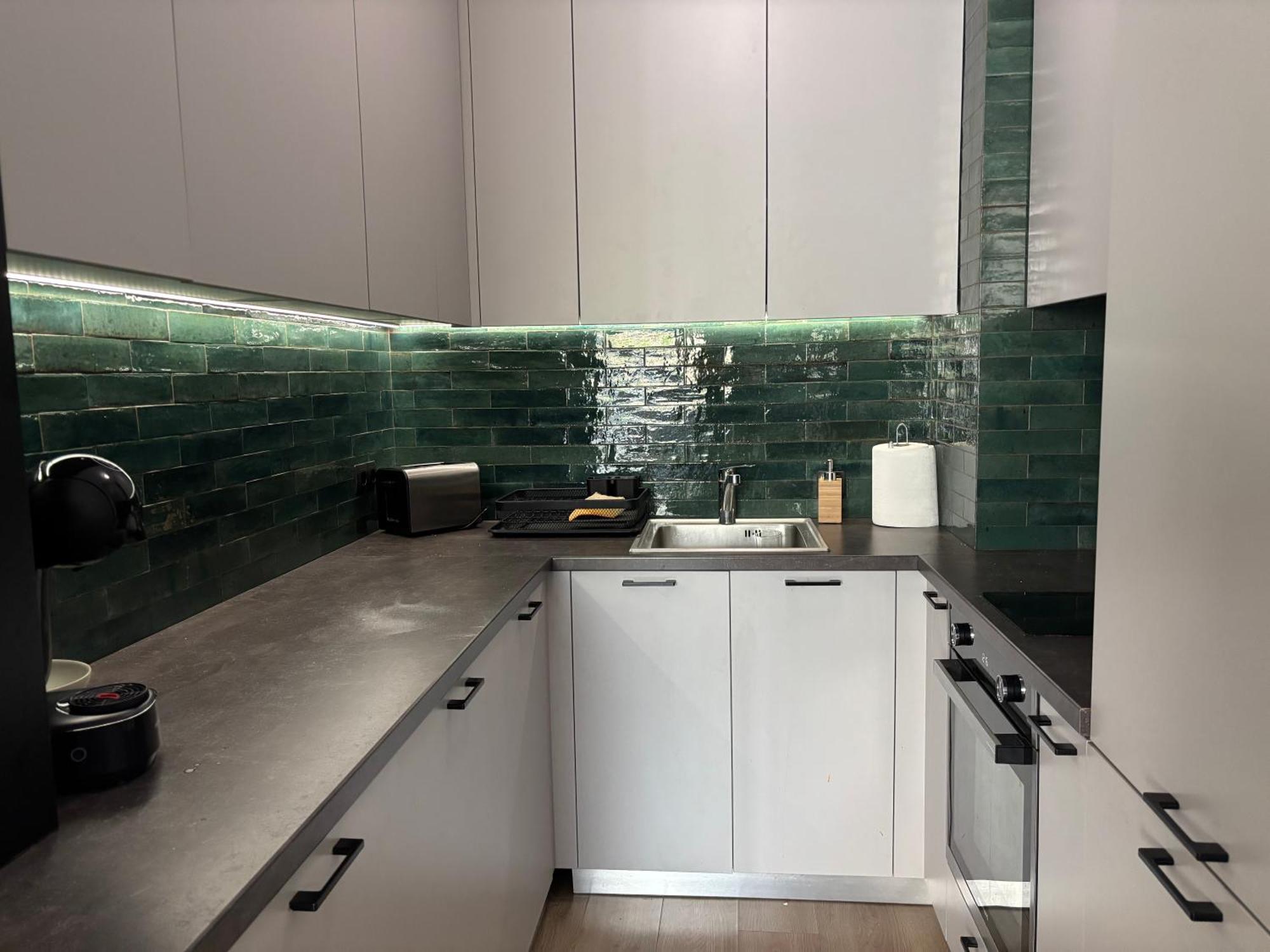Madrid: A Modern 2-Bedroom Apartment With Parking Sofia Exterior photo